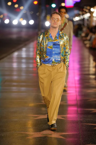 Look 48